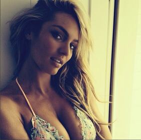 Candice Swanepoel, bellezza in bikini 11