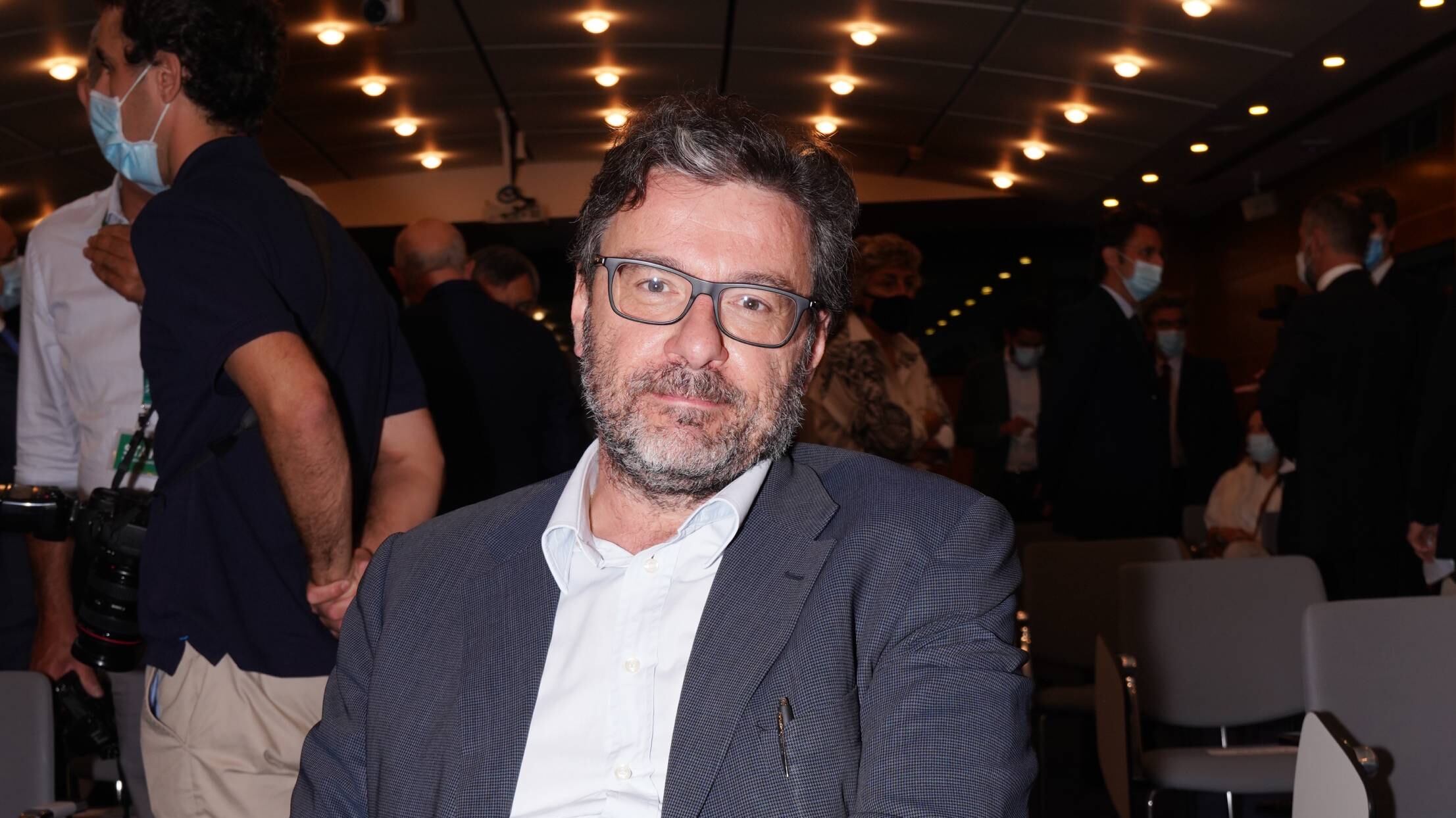 Il centrodestra incalza Draghi "Difenda le aziende italiane"