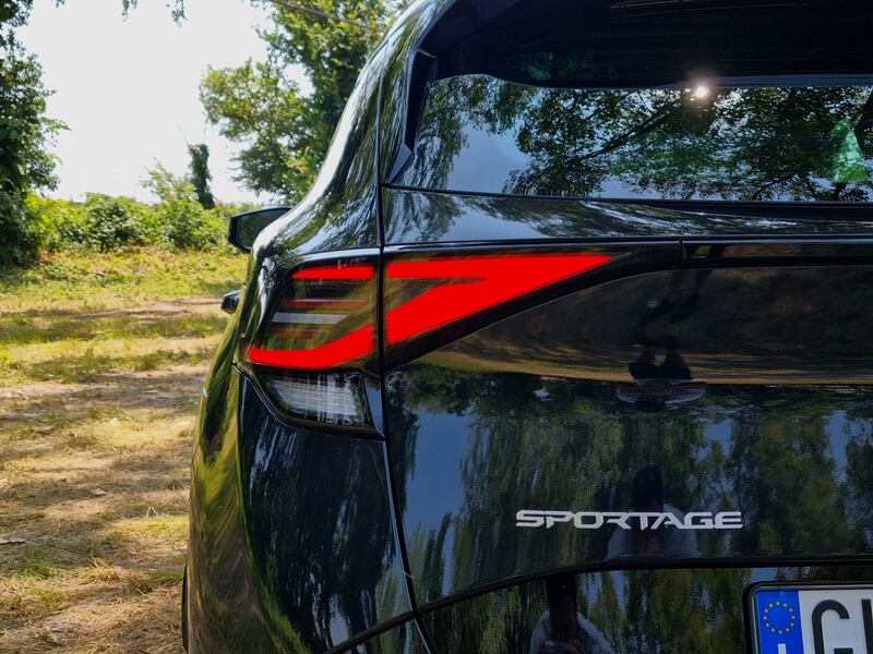 Kia Sportage HEV gallery: guarda le foto della prova su strada 9