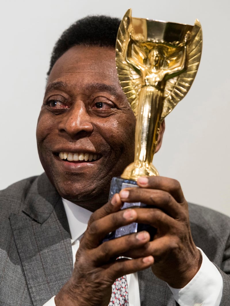 Pelè, una vita regalando emozioni e felicità 8