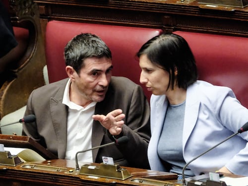“Schlein è infuriata”. L’audio bomba del segretario di Avs spacca la sinistra in Calabria