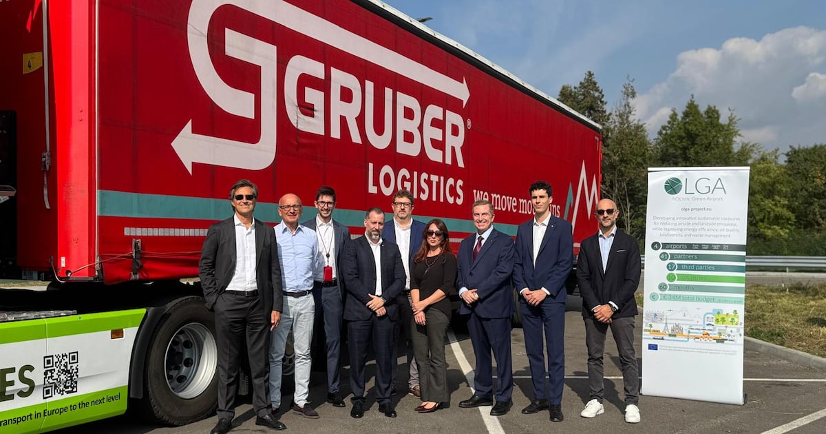 Hydrogen fuel‑cell truck makes first delivery in Malpensa Cargo City