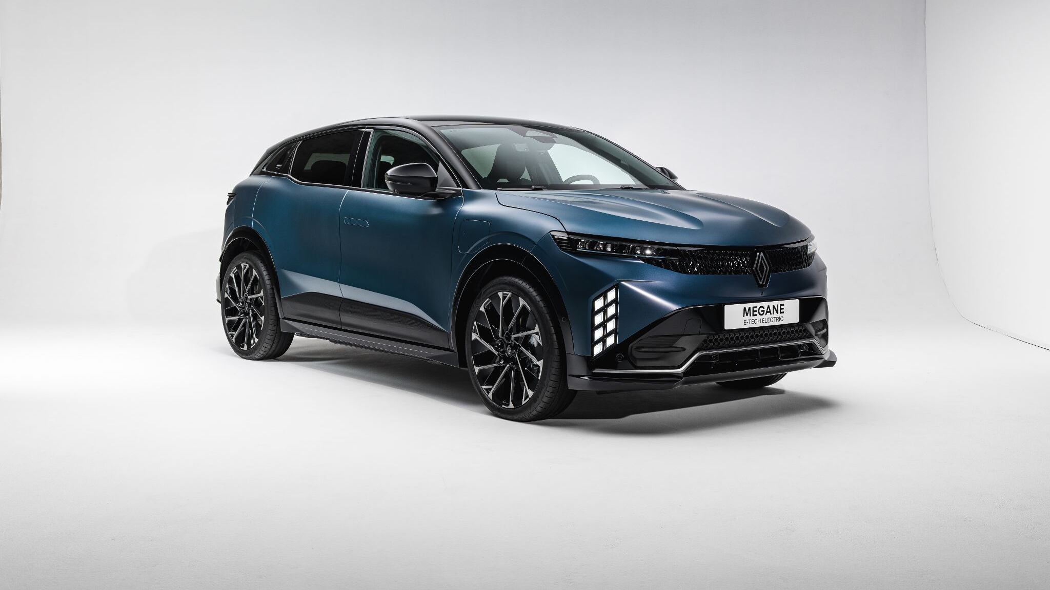 Nuova Renault Megane E-Tech Electric: look rivisto, più autonomia e IA a bordo