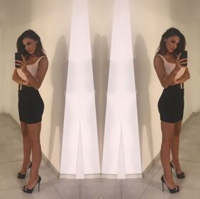 Anna Tatangelo, selfie sexy su Instagram 25