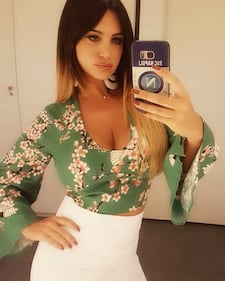 Marika Fruscio, seno esplosivo per la tv 4