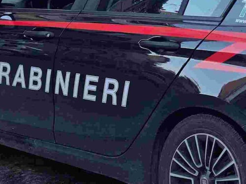Seguiva le donne fin dentro casa per molestarle, fermato un tunisino seriale a Lucca
