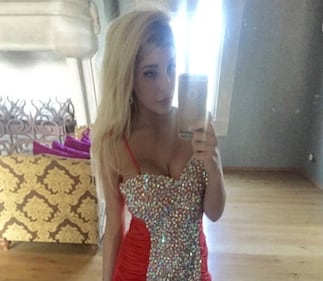 Il super sexy Instagram di Charlotte Caniggia 16