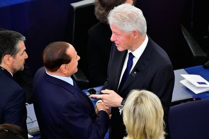 Strasburgo, anche Silvio Berlusconi ai funerali di Kohl nell'Europarlamento 1