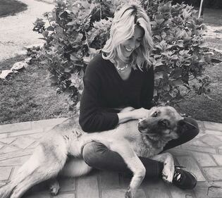 Elena Santarelli e Instagram, tra mare, lavoro e famiglia 7