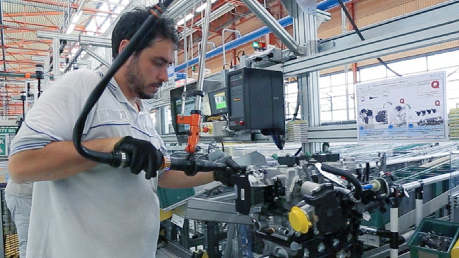 Il piano del governo per fermare la fuga delle aziende