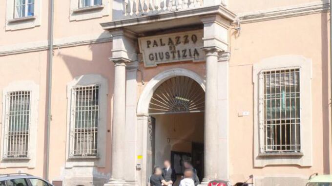 Uccise il figlio della badante, 86enne condannato a 13 anni e 4 mesi di carcere