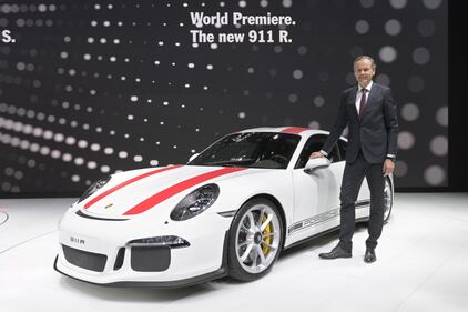 Porsche 911 R: tutta la purezza di 500 CV aspirati 3