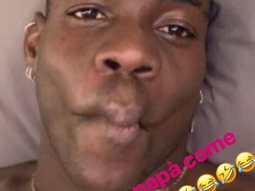 Mario Balotelli perde il controllo: "Sei brutto", "Sbagli, è grosso..."