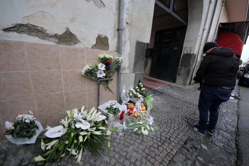 A Cardito fiori, messaggi e orsacchiotti per Giuseppe 2
