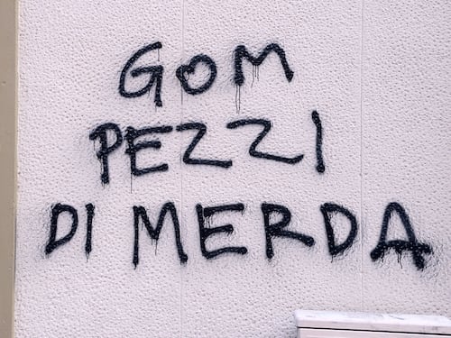 "Tira la pietra...". Sale ancora la tensione anarchica, a Venezia occupata la Ca' Foscari