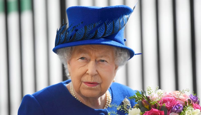 Kate Middleton ed Elisabetta II, stili a confronto 8