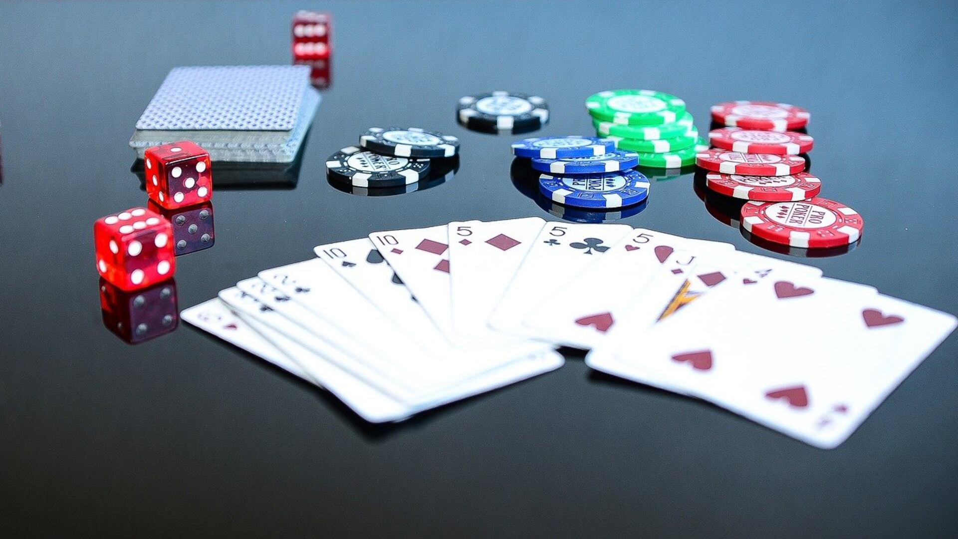La fisica potrebbe truccare i dadi? L'entanglement applicato al Casinò