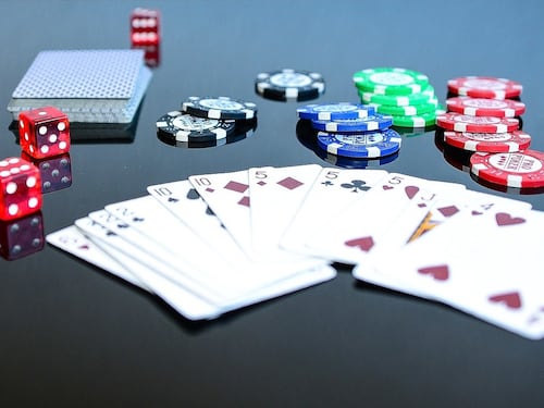 La fisica potrebbe truccare i dadi? L'entanglement applicato al Casinò