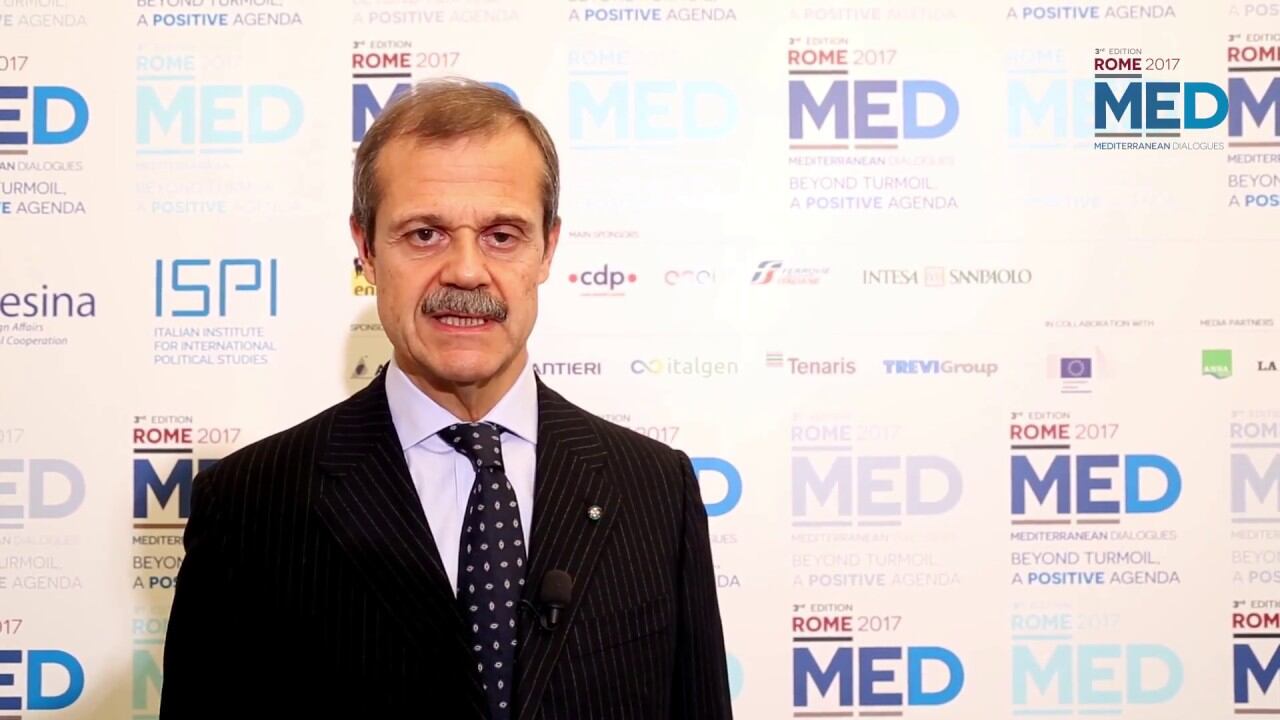 Il "fascio-comunista" Massolo un diplomatico filo-russo