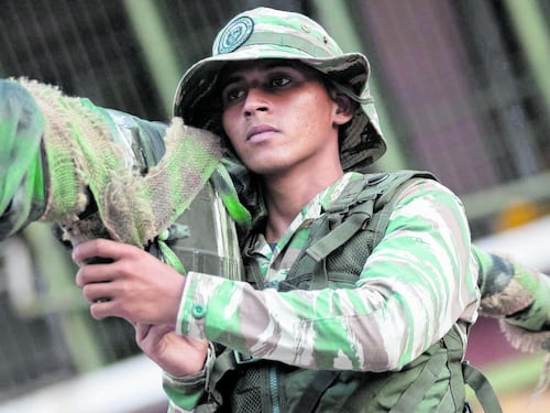 La super-portaerei Usa è arrivata nei Caraibi. E in Venezuela inizia la mobilitazione militare