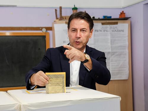 I grillini rialzano la testa e già accusano i dem: "Facciano mea culpa"