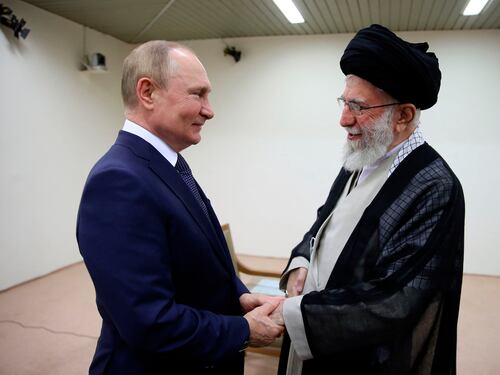 Armi russe all'Iran. Così Mosca gioca la sua partita doppia