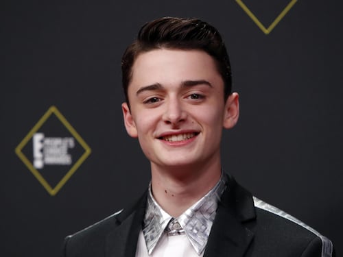 "Sono gay". L'attore di Will di Stranger Things fa coming out sui social