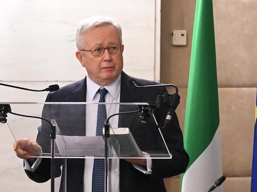 La macchina Mes arriva al traguardo. Tremonti: non usarla per fare "rapine"
