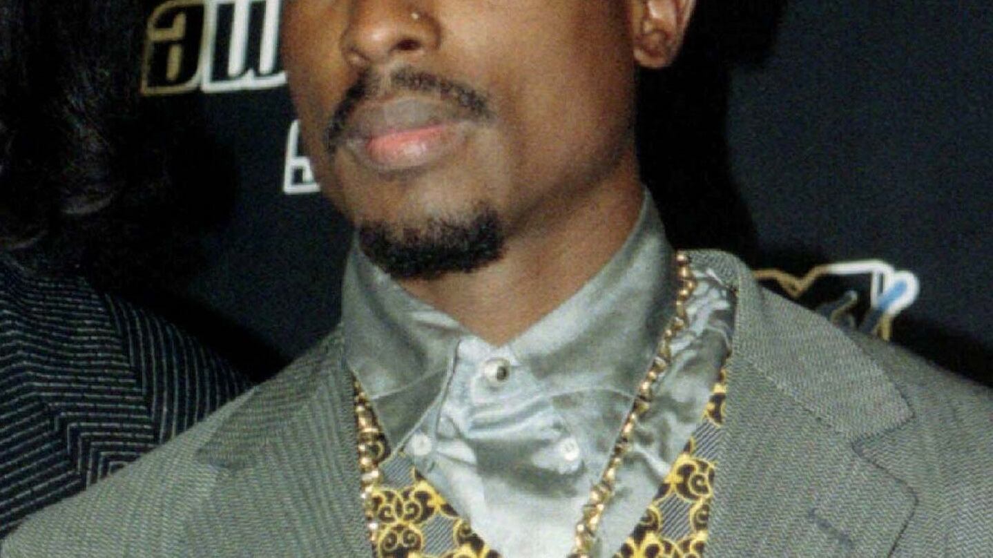 Spunta foto di un uomo, potrebbe davvero essere Tupac Shakur?