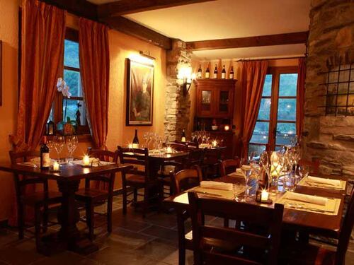 Val di Susa, ritratto di Mussolini in un'osteria: è polemica