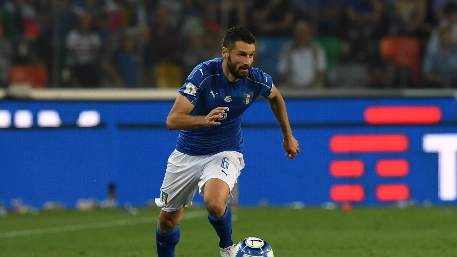 Inter, la fidanzata di Candreva attacca Spalletti: "Ti sta bene". Post rimosso