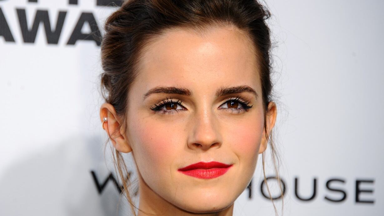 Emma Watson dona 1 milione alle vittime di molestie sessuali
