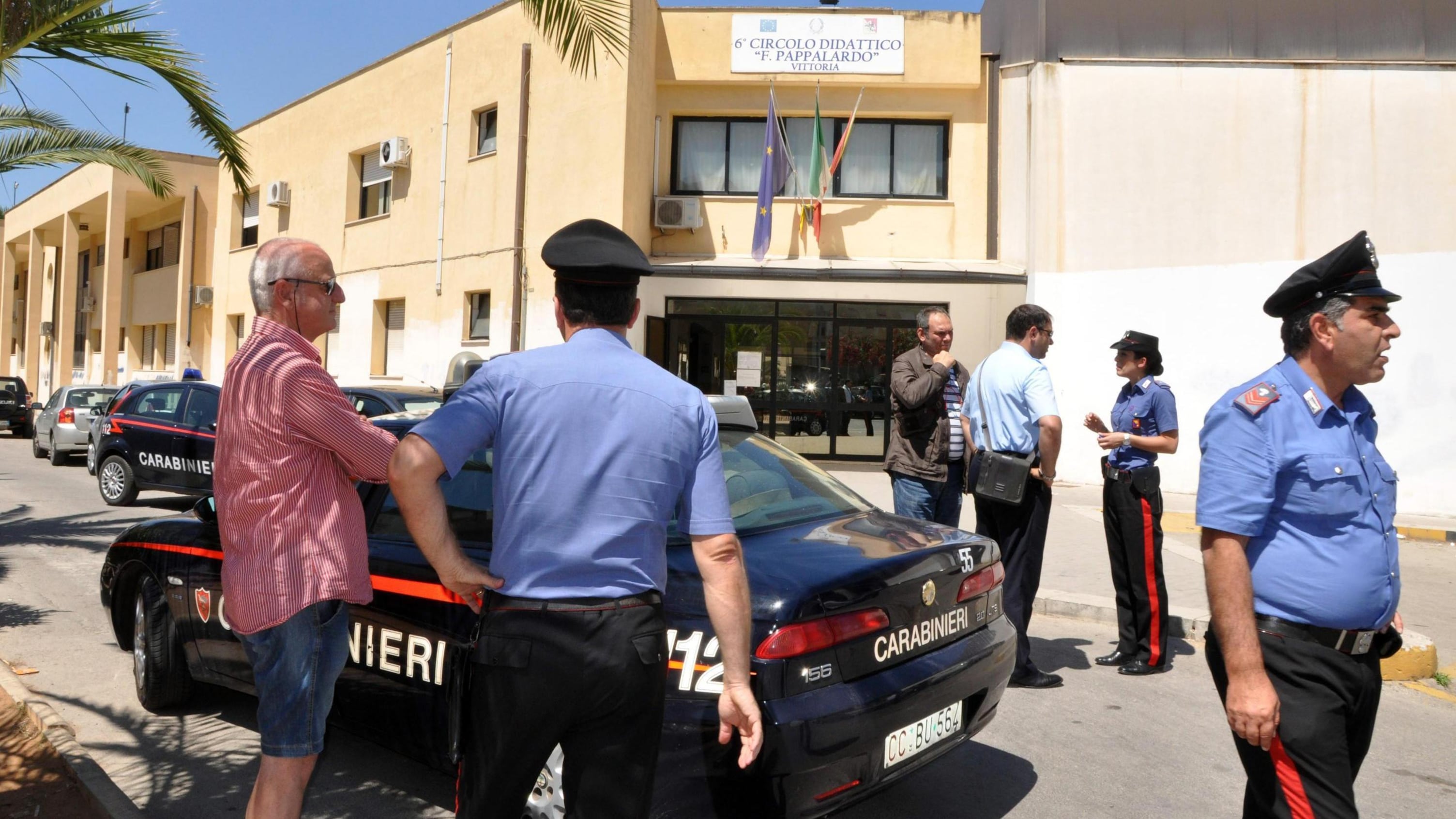 Bidello uccide prof di religione «Lei rifiutava le mie attenzioni»