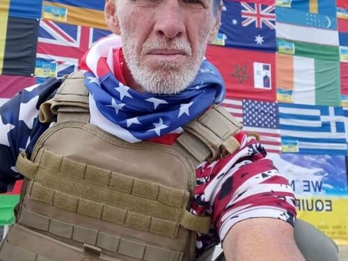 Trumpiano pentito, lunga fedina penale. Routh l'attentatore ossessionato da Kiev