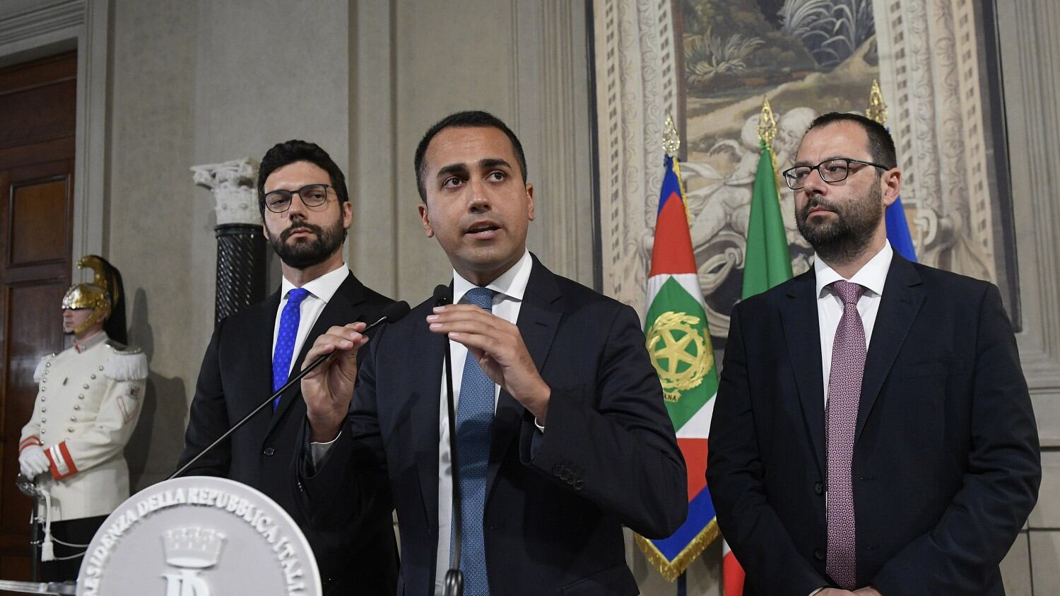 Migranti, grillini senza rotta. Decidono tutto i democratici