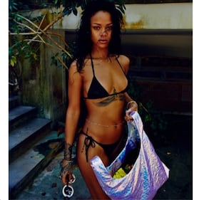 Rihanna, sexy in costume 9