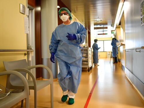 "Mia madre è guarita dal coronavirus a 104 anni"