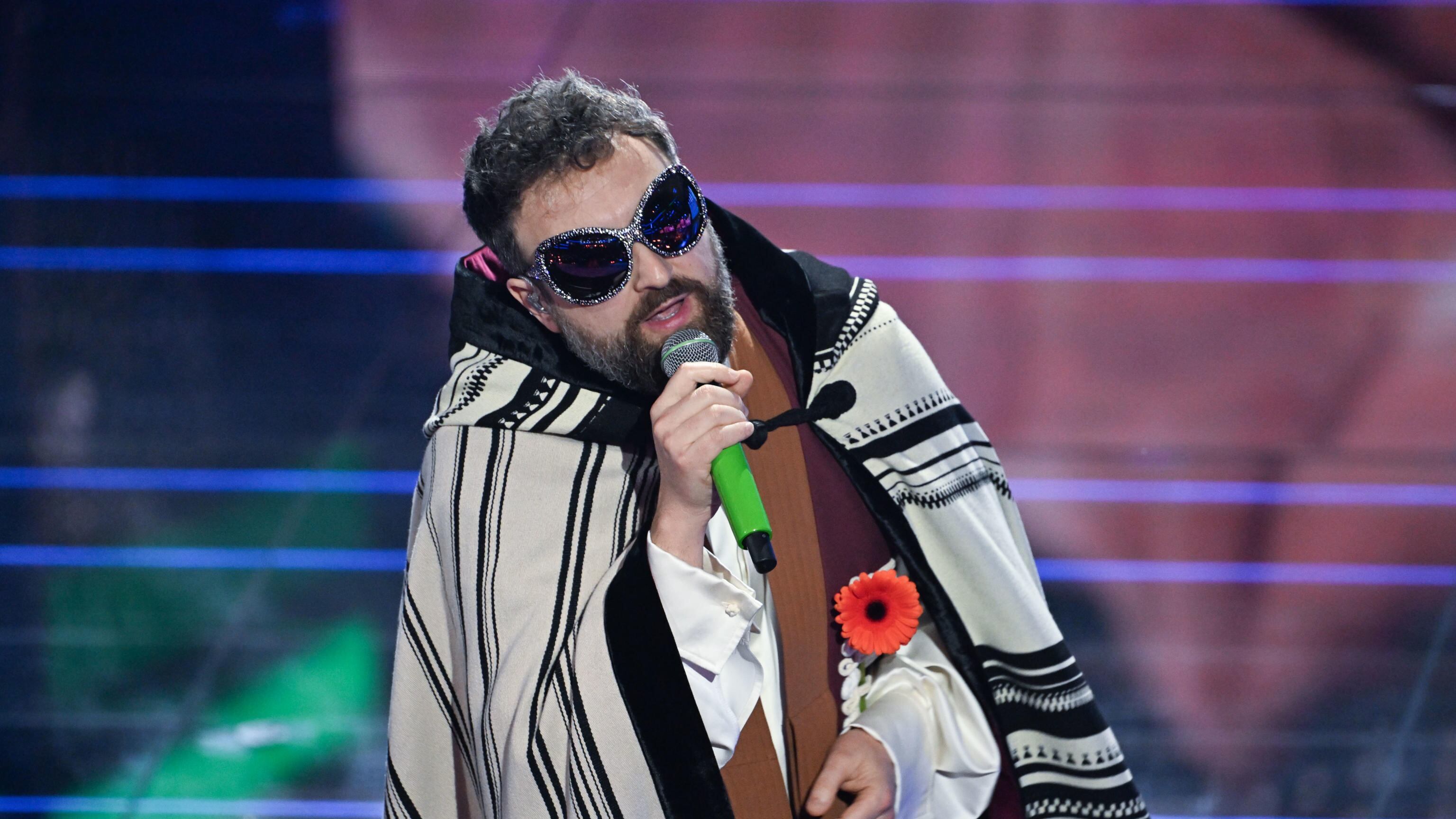 Che bello Sanremo! Ma non a tutti piace: dieci modi non nazional-popolari per (non) evitarlo