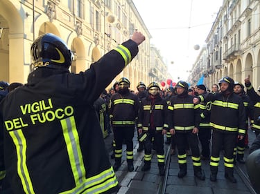 Cortei e scioperi a Torino: in piazza CGIL e UIL 7