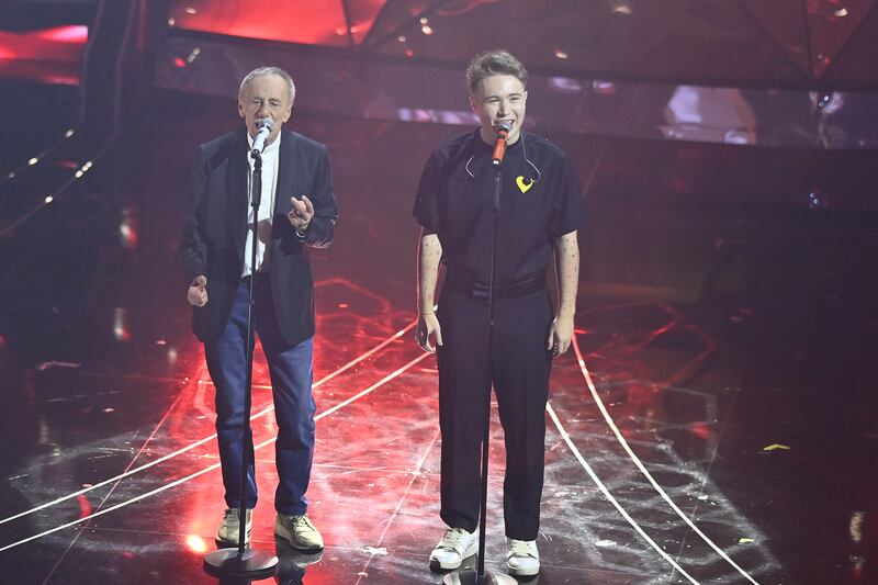 Sanremo 2024: ecco il look della quarta serata del Festival di Alfa 8