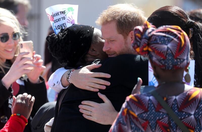 Meghan Markle e il Principe Harry arrivano in Sudafrica: foto 8