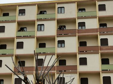 Messina, il sindaco si barrica nell'hotel 3
