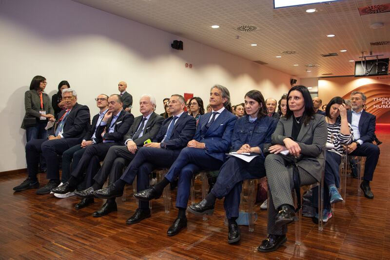 Salone del Mobile-firma accordo fine vita arredo