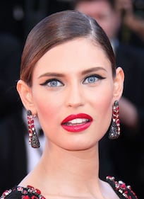 Bianca Balti, trasparenze e scollatura audace 29