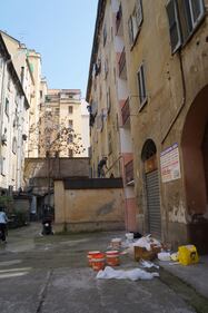 Viale Bligny, muri imbiancati contro lo spaccio 5