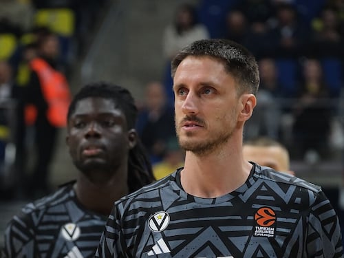 Polonara dice addio al basket: il ritiro dopo la leucemia. "Ci ho provato". Nuova vita da allenatore?