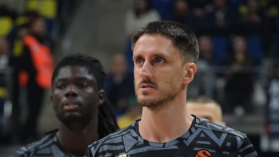 Polonara dice addio al basket: il ritiro dopo la leucemia. "Ci ho provato". Nuova vita da allenatore?