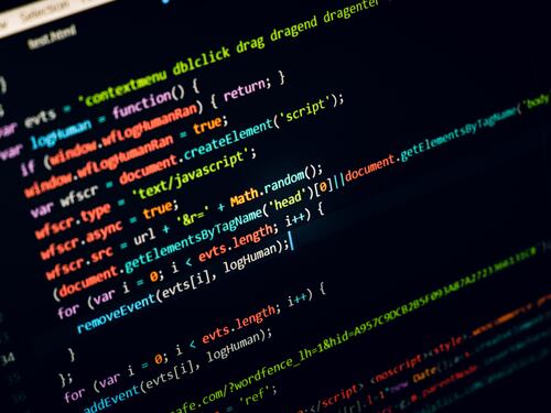 Passa la linea Draghi: via libera all'agenzia cyber