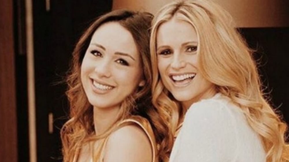 Ceretta fai da te per Michelle Hunziker ma qualcosa va storto: "Sto soffrendo per te"