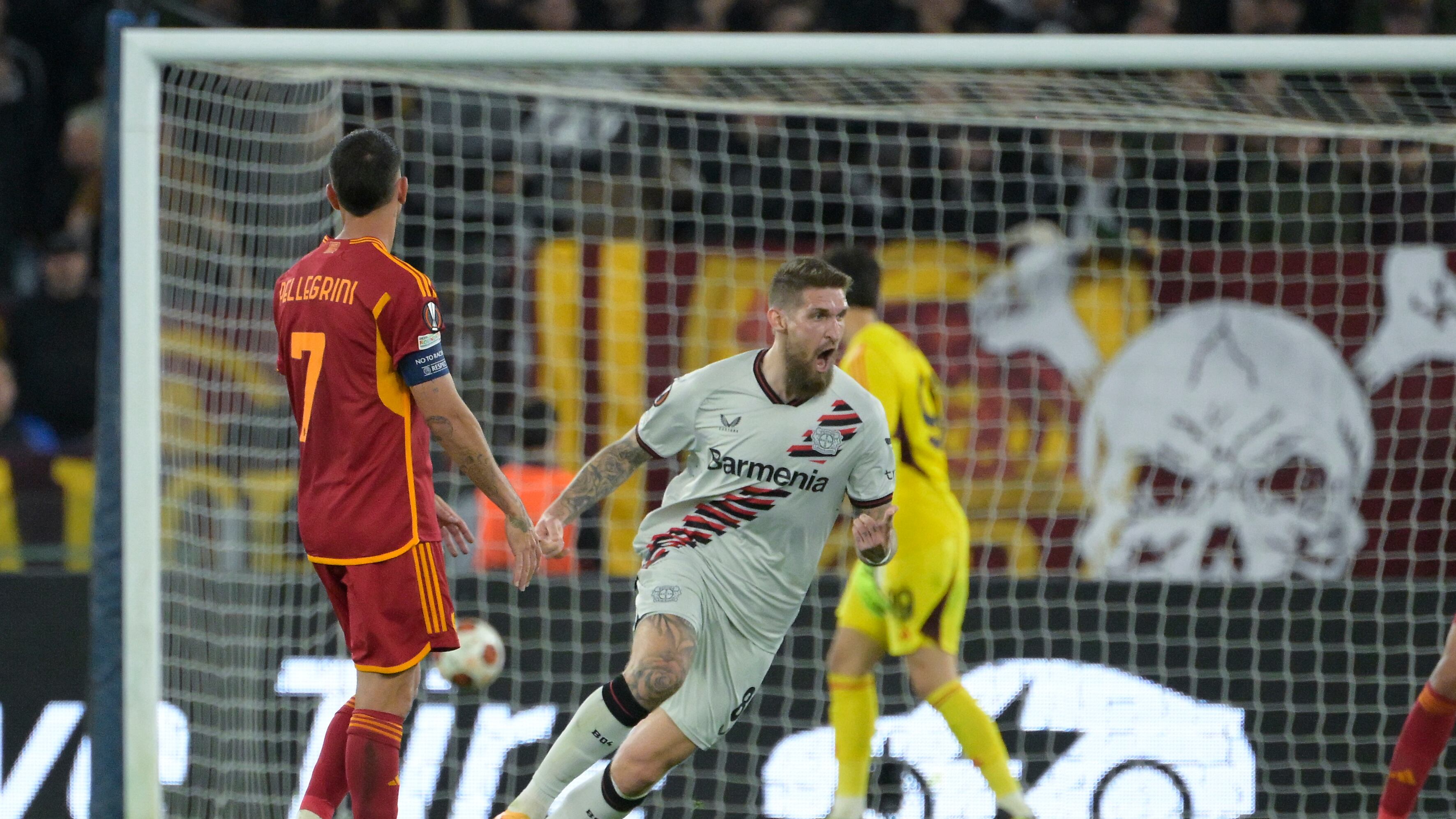 Le pagelle di Roma-Bayer Leverkusen: Karsdorp sciagurato, Dybala fantasma